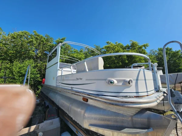 22 foot Pontoon Boat with Solar panels